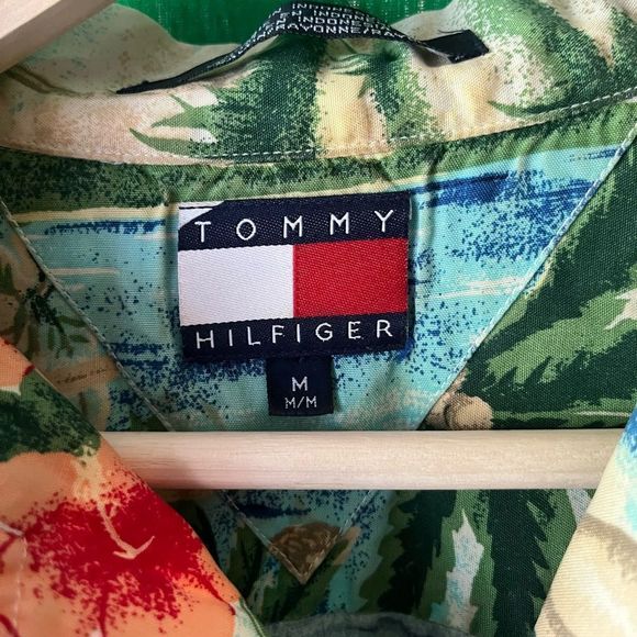 Tommy Hilfiger Vintage Beach Button Down Shirt - Picture 3 of 8